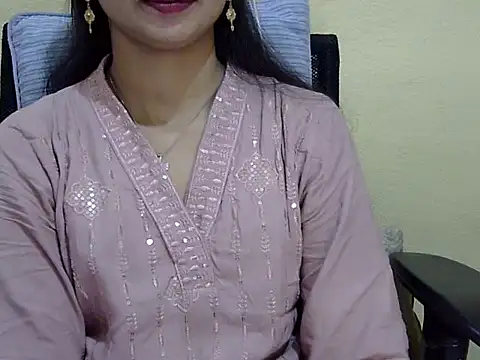 Snapshot of Rahat_S chatting on 01.11.26 Rahat S online show from 01.11.26