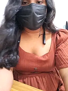 BeautyGirl sara online show from 10.16.25