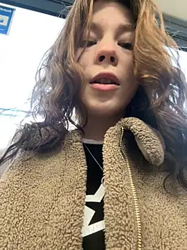 Mimiumuy online show from 10.18.25