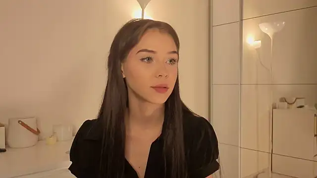 slyshypie online show from 11.16.25