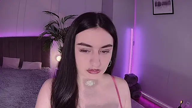 Snapshot of Lola_Sparks chatting on 10.02.25 Lola Sparks online show from 10.02.25