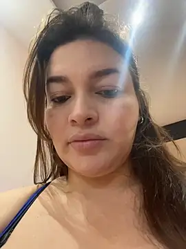 sarahreyess 11 online show from 03.26.26