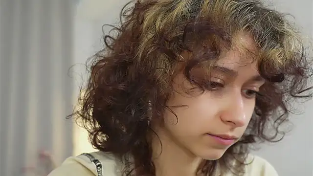 MimiLicks online show from 10.13.25