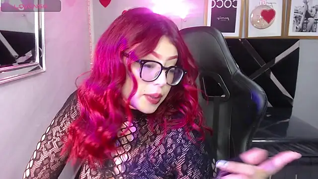Red Bunny v online show from 04.25.26