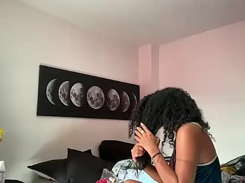 Snapshot of sexycalipso chatting on 10.29.25 sexycalipso online show from 10.29.25