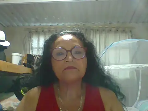 Snapshot of _Cristal chatting on 09.23.25 Cristal online show from 09.23.25