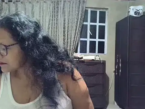 Snapshot of _Cristal chatting on 10.22.25 Cristal online show from 10.22.25