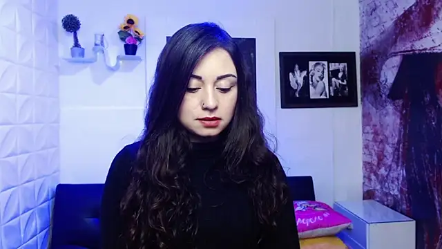 Eva Roussell online show from 10.25.25