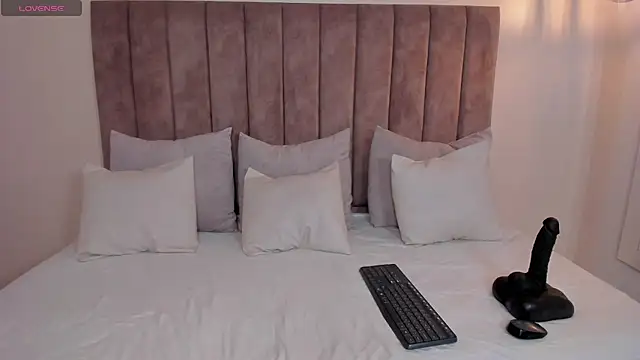 amber colliiins online show from 10.14.25