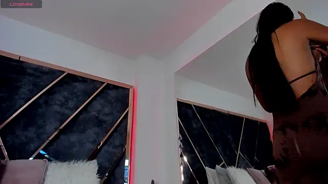 SusanaHenao online show from 10.06.25