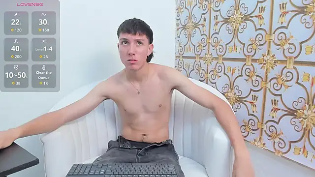 LittleDanny  online show from 10.24.25