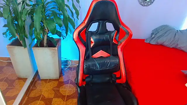 Snapshot of ivy_scorpio chatting on 10.06.25 ivy scorpio online show from 10.06.25