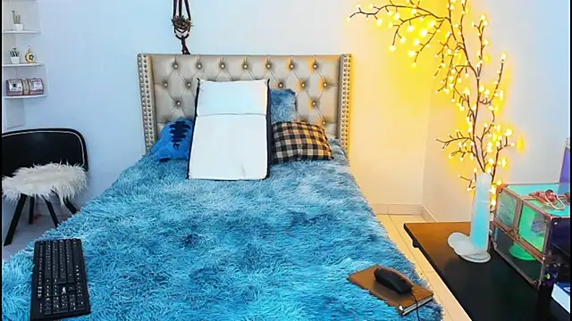 LenaStylesOA online show from 09.22.25