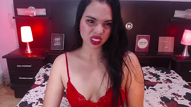 Snapshot of alyssabunnyy chatting on 10.16.25 alyssabunnyy online show from 10.16.25