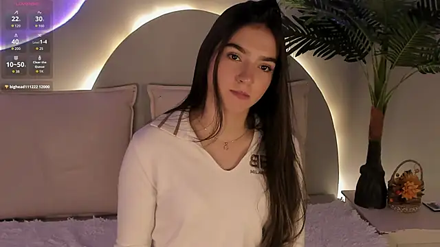 Snapshot of Aleska_romanov_ chatting on 10.08.25 Aleska romanov online show from 10.08.25