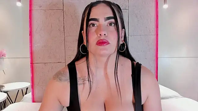 sofiiacarson online show from 07.17.26