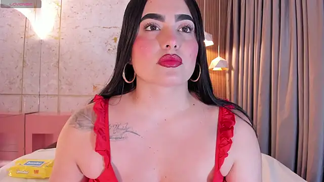 sofiiacarson online show from 07.18.26