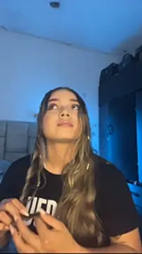 AnnyLopezzz  online show from 02.15.26