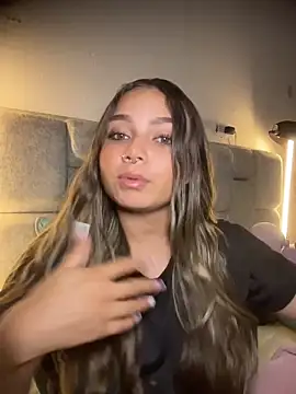 AnnyLopezzz  online show from 04.28.26