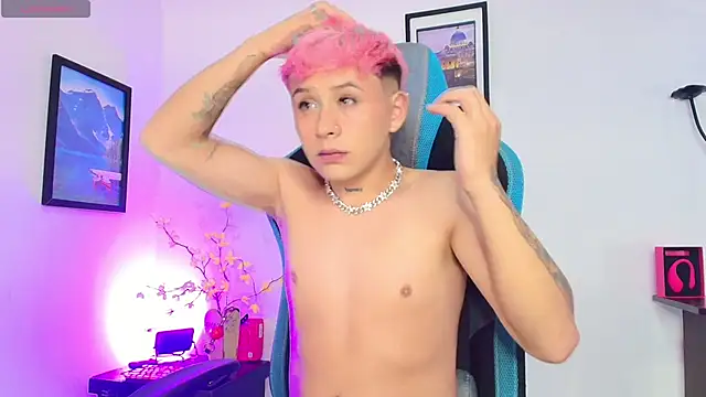 Snapshot of Michael_Lopez_1 chatting on 04.10.26 Michael Lopez 1 online show from 04.10.26