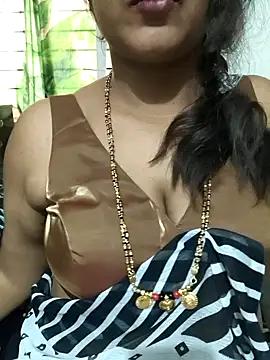 Snapshot of Spoorthi6_Kannada_Telugu chatting on 12.22.25 Spoorthi6 Kannada Telugu online show from 12.22.25