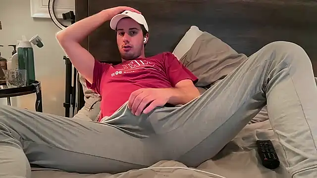 Snapshot of Matttsohot chatting on 10.26.25 Matttsohot online show from 10.26.25