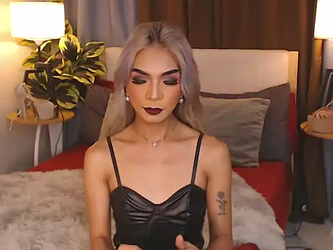 Snapshot of CelestinaMarquez0427 chatting on 10.14.25 CelestinaMarquez0427 online show from 10.14.25