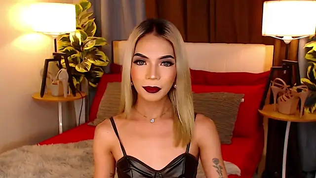 Snapshot of CelestinaMarquez0427 chatting on 12.04.25 CelestinaMarquez0427 online show from 12.04.25