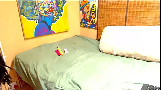 Snapshot of BootyQueen24X chatting on 11.06.25 BootyQueen24X online show from 11.06.25