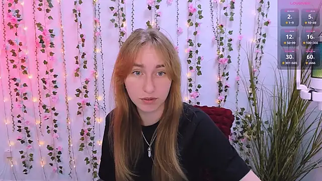Snapshot of beauty_ginger_ chatting on 09.18.25 beauty ginger  online show from 09.18.25