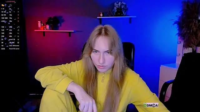 Snapshot of beauty_ginger_ chatting on 10.16.25 beauty ginger  online show from 10.16.25