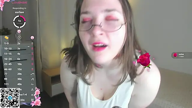 Snapshot of LakeshiaVodopich chatting on 10.03.25 LakeshiaVodopich online show from 10.03.25