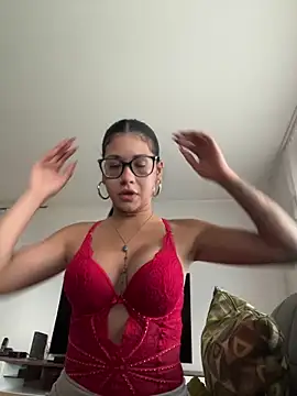 Snapshot of realjessappeal chatting on 09.12.25 realjessappeal online show from 09.12.25