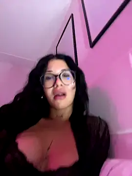 Snapshot of realjessappeal chatting on 09.29.25 realjessappeal online show from 09.29.25