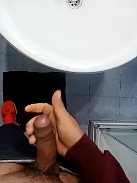 Snapshot of Alexandrevictor69 chatting on 12.16.25 Alexandrevictor69 online show from 12.16.25