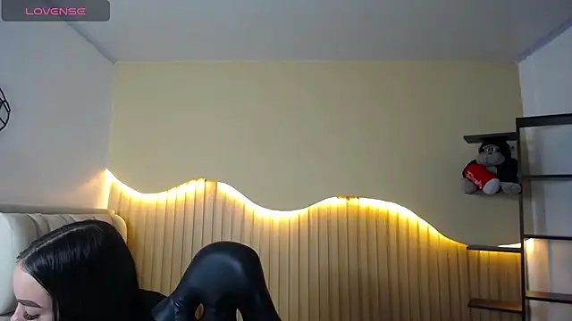 MOLLYSPENCER1 online show from 07.28.26
