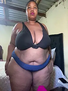 Curvycandy95 online show from 06.10.26