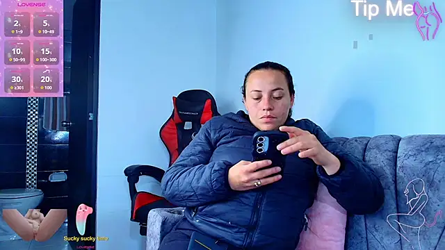 Snapshot of _honey12 chatting on 09.23.25 honey12 online show from 09.23.25