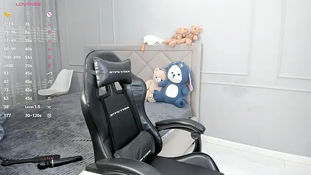 Yunleah online show from 09.23.25