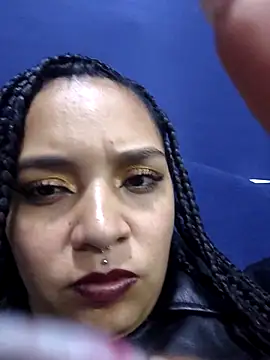Snapshot of amanne_misa chatting on 10.02.25 amanne misa online show from 10.02.25