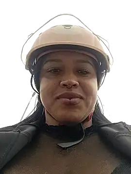 -Mia1 online show from 10.03.25