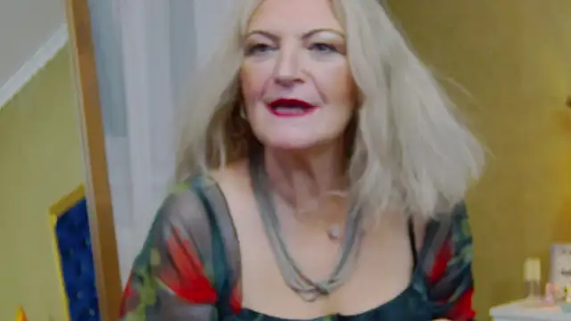 Snapshot of Allura_Jenson chatting on 10.24.25 Allura Jenson online show from 10.24.25