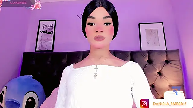 Amira Ember online show from 07.25.26