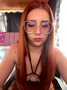 CoraVibes online show from 10.25.25