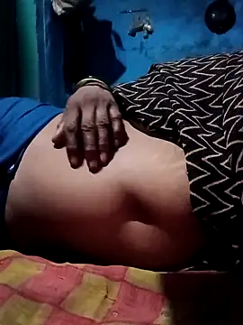 Snapshot of Radha8080 chatting on 09.16.25 Radha8080 online show from 09.16.25