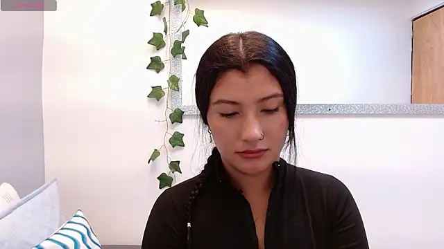 Snapshot of louis_k chatting on 07.19.26 louis k online show from 07.19.26