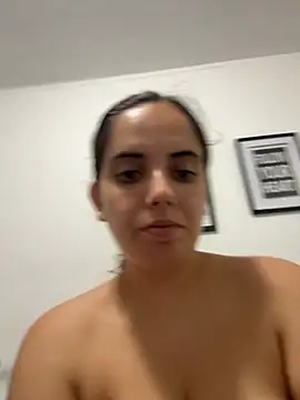 Snapshot of baddiexoxoxo23 chatting on 09.22.25 baddiexoxoxo23 online show from 09.22.25