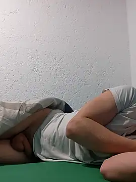 Snapshot of thelion0508 chatting on 10.03.25 thelion0508 online show from 10.03.25