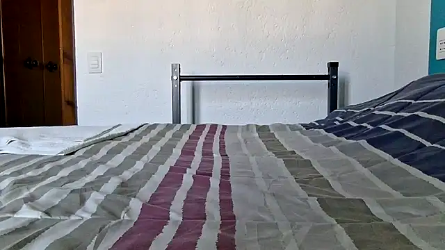 Snapshot of thelion0508 chatting on 11.07.25 thelion0508 online show from 11.07.25