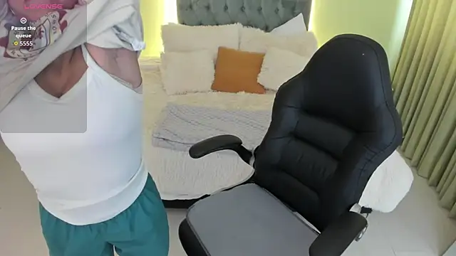 Camille Olsen  online show from 10.27.25